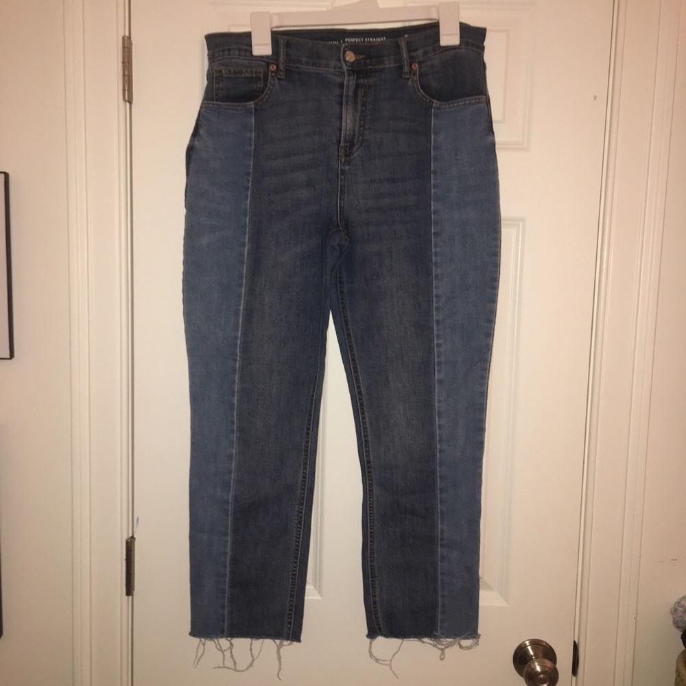SPLIT WASH JEANS